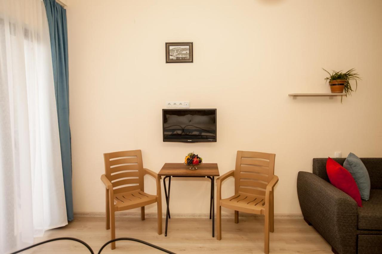 Anri'S Apartments Studio Tbilisi ภายนอก รูปภาพ
