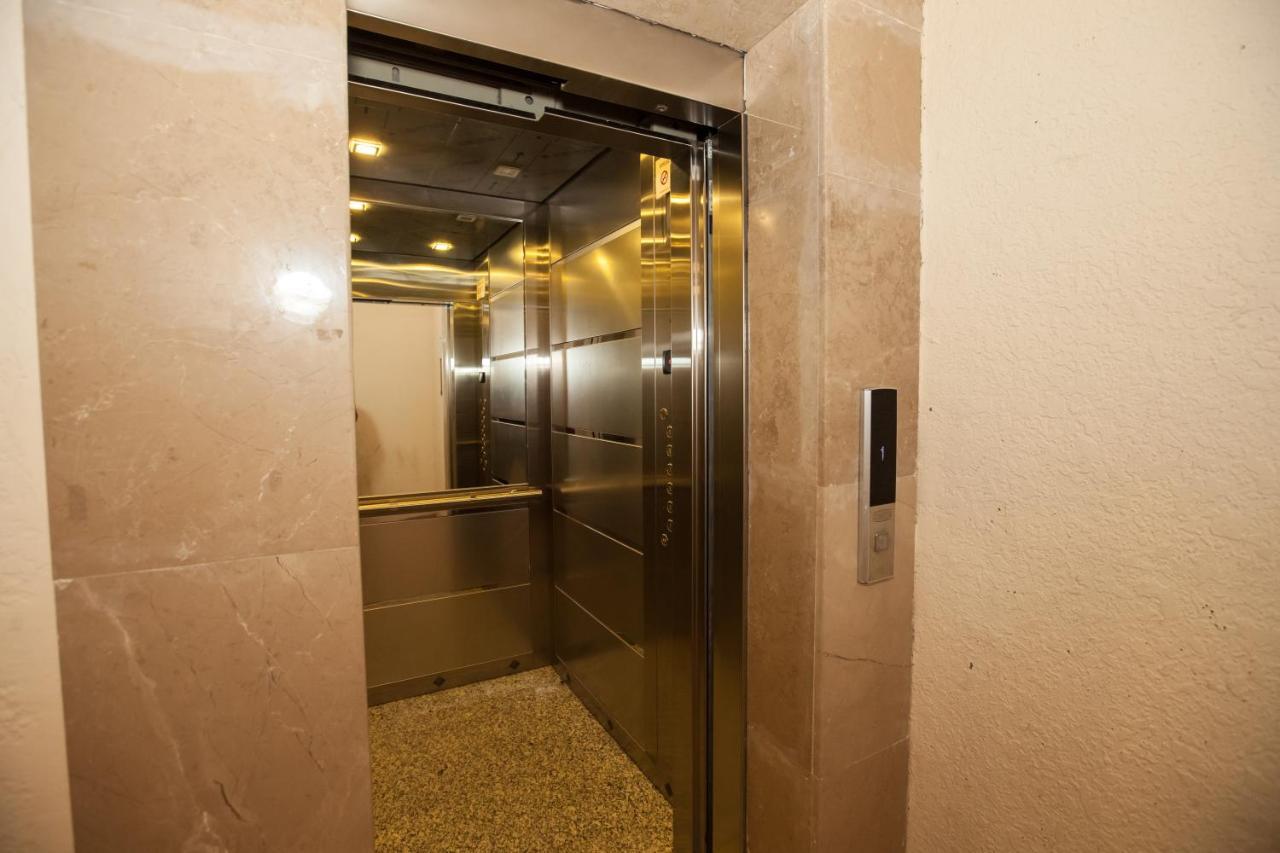 Anri'S Apartments Studio Tbilisi ภายนอก รูปภาพ